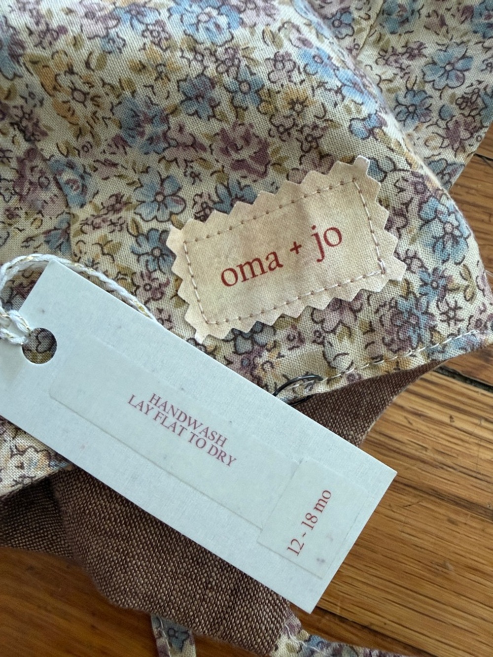Oma + Jo Floral Cotton Baby Bonnet in Cream brown blue summer ties 12/18 months - Picture 5 of 5